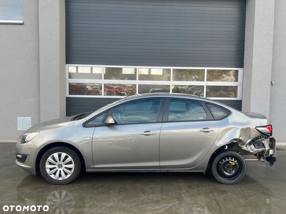 Opel Astra IV 1.6 Active EU6 - 6