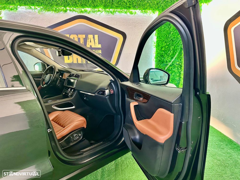 Jaguar F-Pace 3.0 TDV6 Prestige AWD Aut. - 9