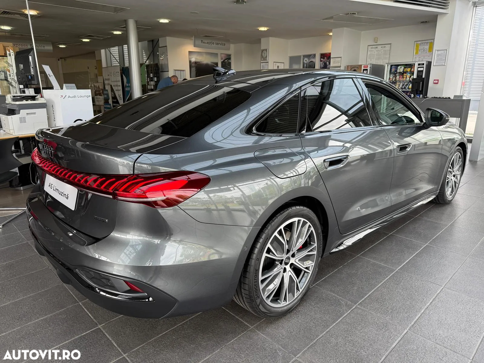 Audi A5 40 TDI quattro S tronic MHEV - 5