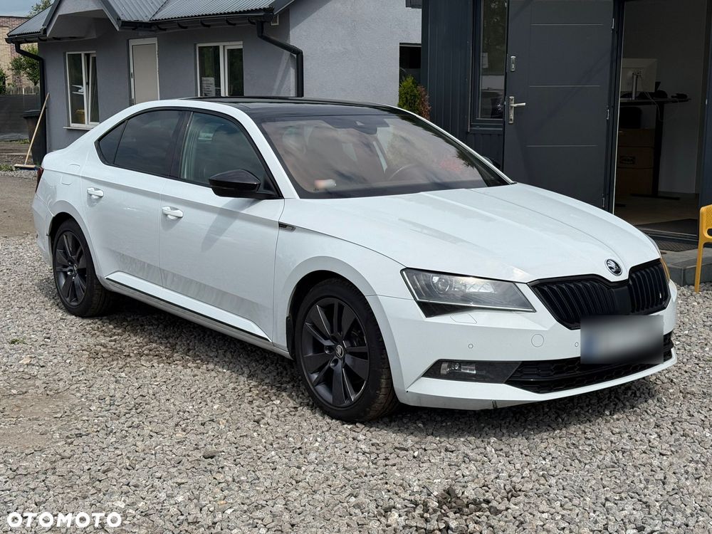 Skoda Superb 2.0 TDI Sportline DSG - 2