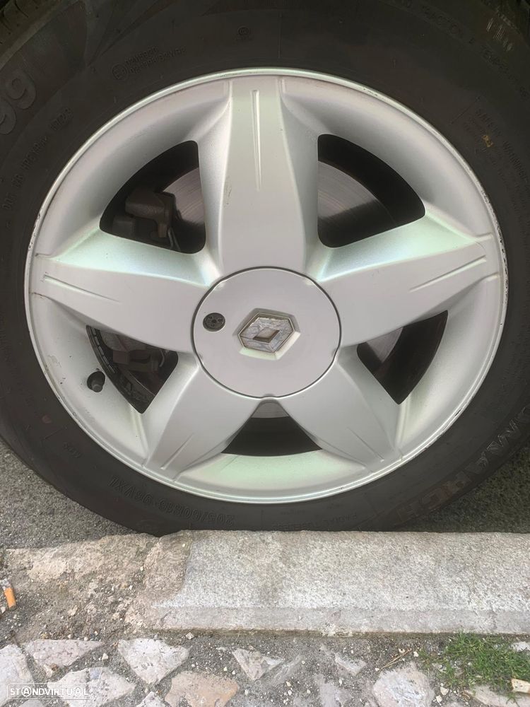 Renault Grand Scénic 1.5 dCi Confort - 5