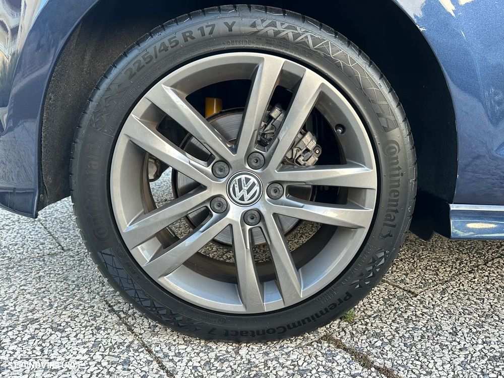 VW Golf 1.6 TDi R-Line - 23