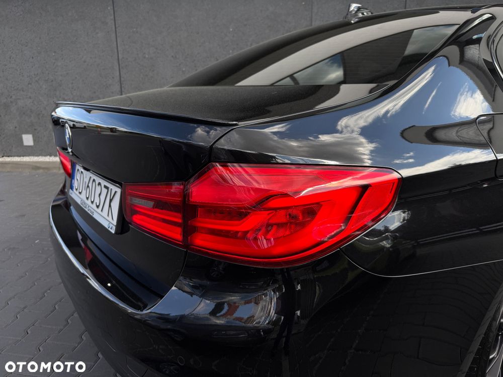 BMW Seria 5 530i xDrive M Sport sport - 16