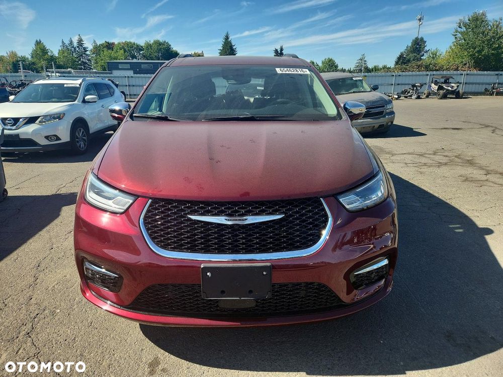 Chrysler Pacifica - 6