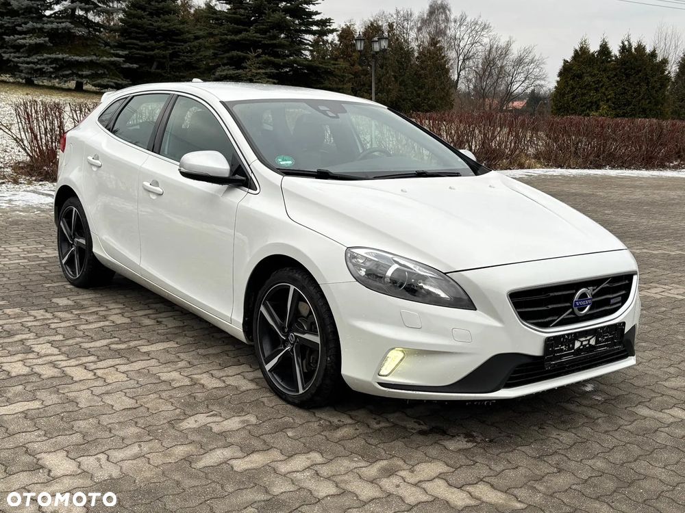 Volvo V40 D4 Geartronic RDesign - 3