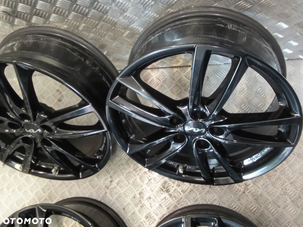 Felgi Kia Ceed XCeed ProCeed Soul Stinger Venga 7,5Jx18 et45 5x114,3 - 9