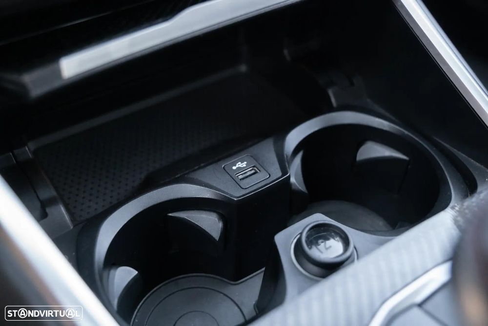 BMW M3 Competition - 23