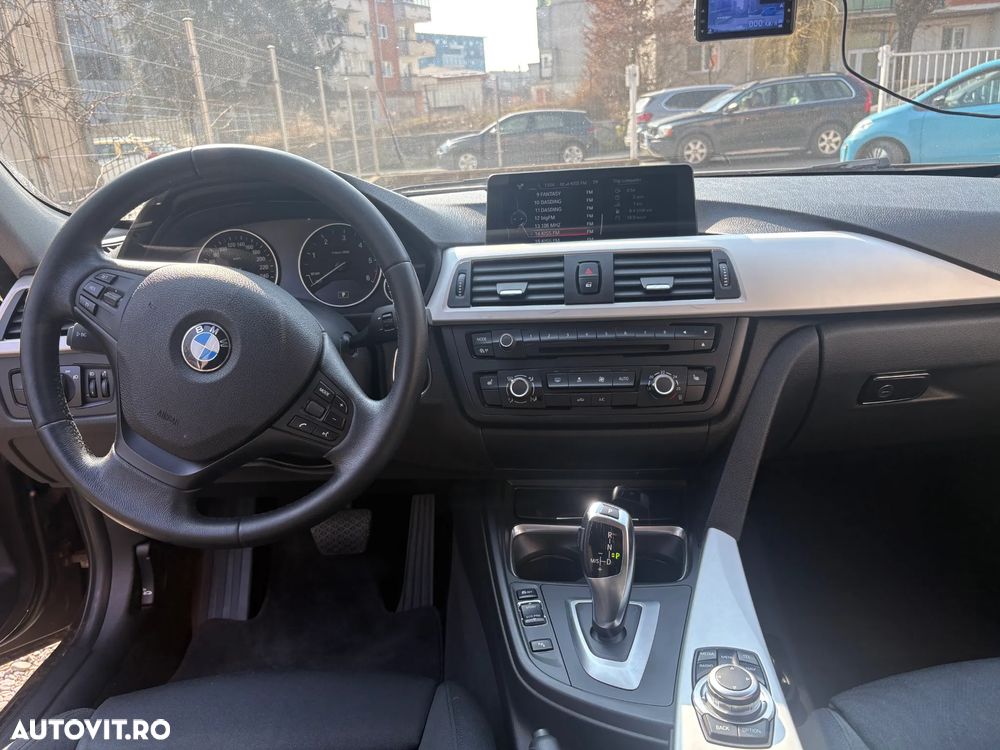 BMW Seria 3 - 12