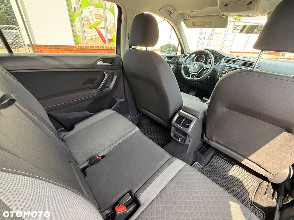 Volkswagen Tiguan Allspace 2.0 TSI 4Mot Comfortline DSG 7os - 29