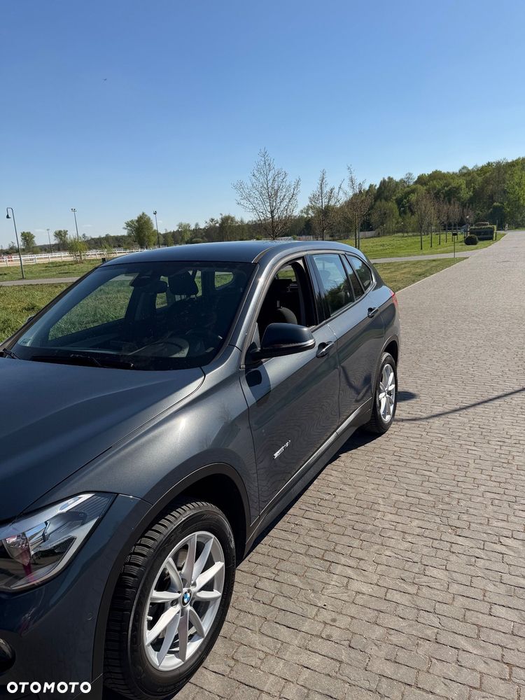 BMW X1 sDrive18i - 3