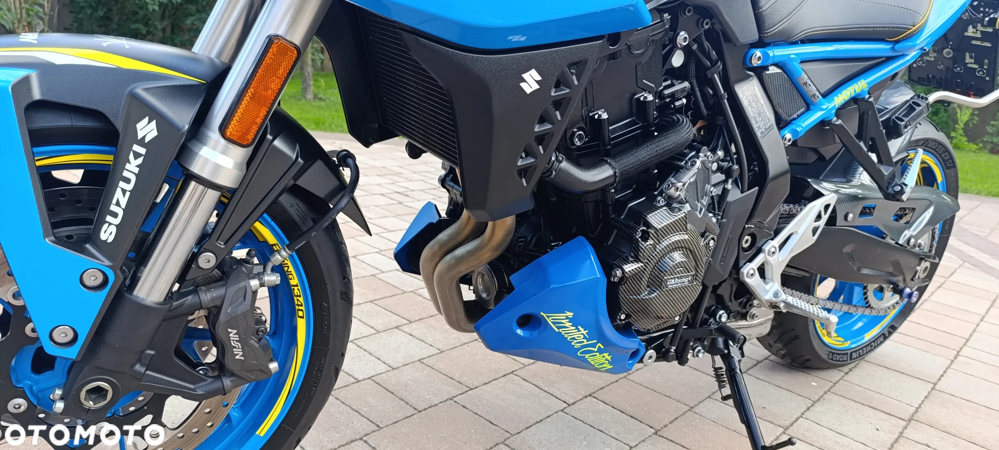 Suzuki GSX - 41