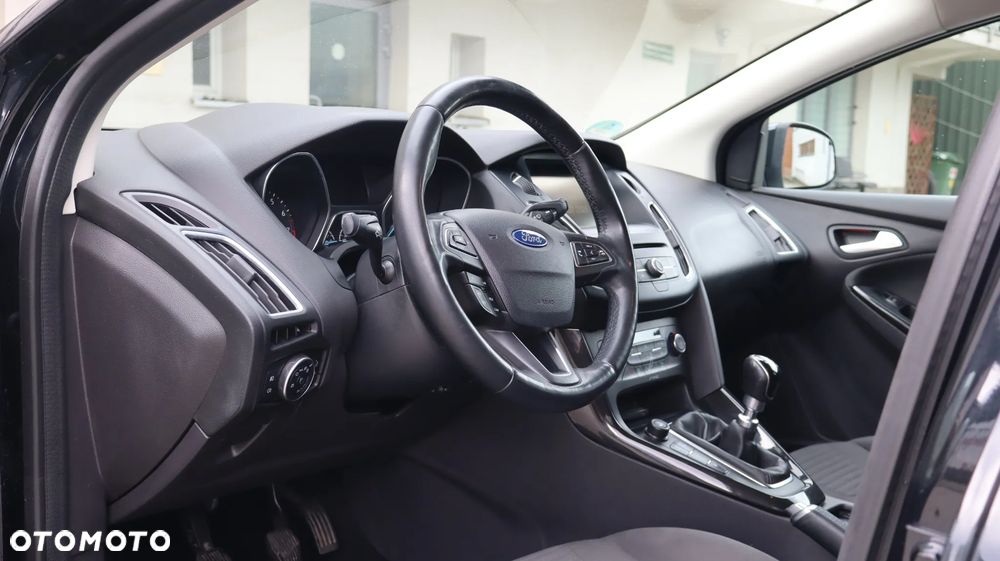 Ford Focus 1.0 EcoBoost Titanium - 15