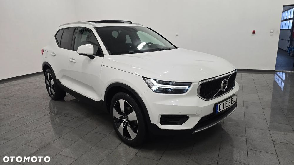 Volvo XC 40 D3 SCR R-Design - 2