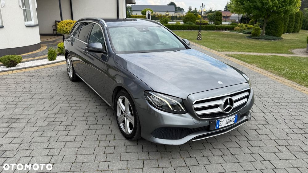 Mercedes-Benz Klasa E 220 d 4Matic 9G-TRONIC - 22