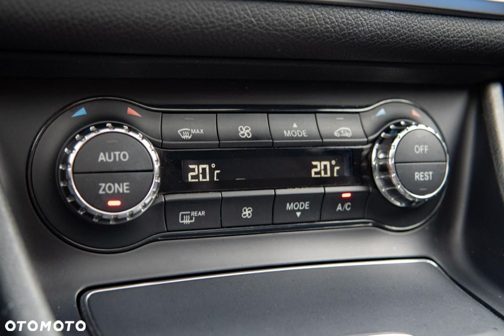Mercedes-Benz CLA - 28