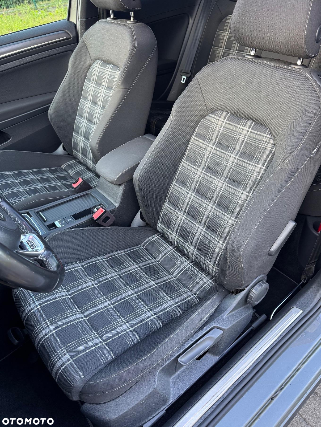 Volkswagen Golf GTD 2.0 TDI SCR DSG - 9