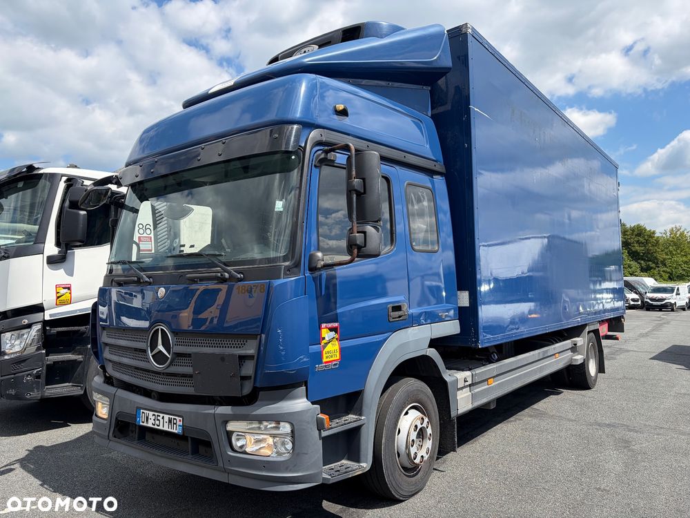 Mercedes-Benz Atego 1530  6 osobowe ( kanapa) kontener izoterma kurierka - 1
