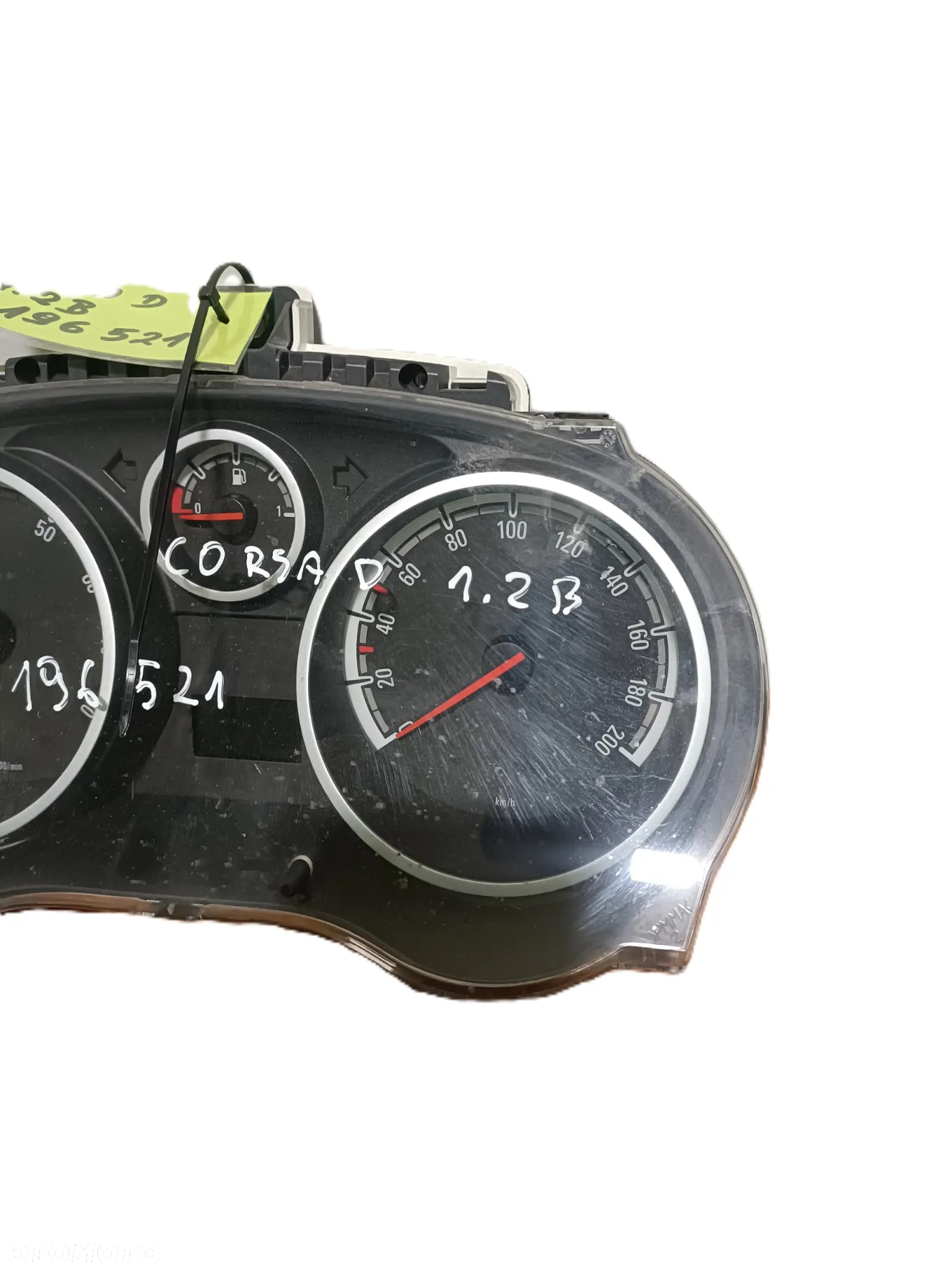 OPEL CORSA D 06-11 r. 1,2 B 80 KM liczniki zegary + - 4