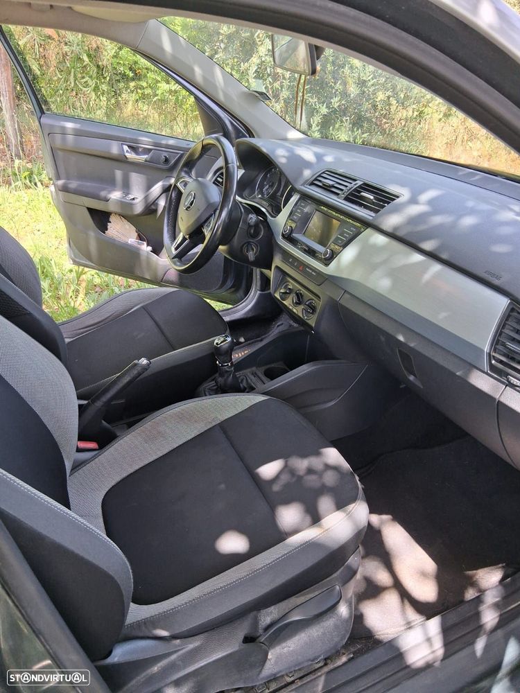 Skoda Fabia ver-1-0-style - 8