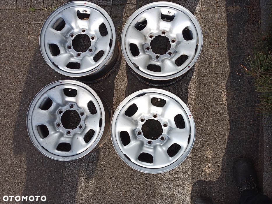 Felgi Stal 15" Toyota 7*15 HILUX LAND CRUISE 6*139,7 R15
