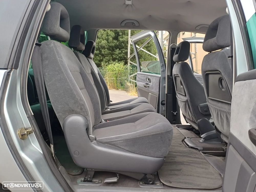 Ford Galaxy TDI Ghia - 31