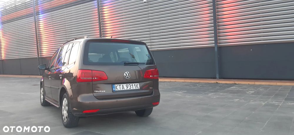 Volkswagen Touran - 5