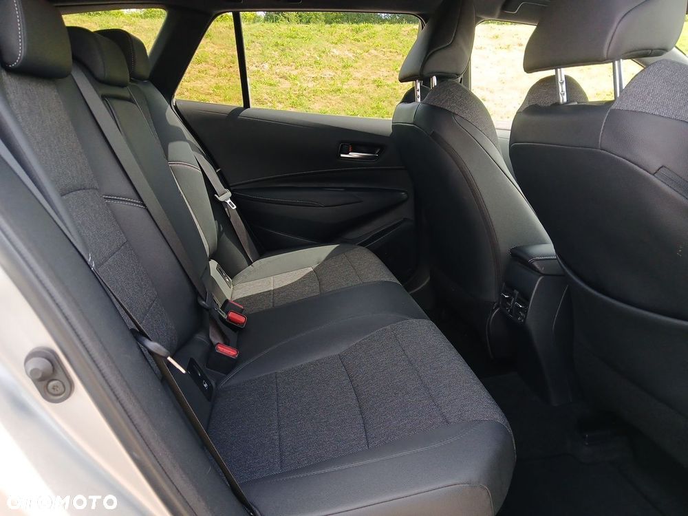Toyota Corolla 1.8 Hybrid Comfort - 14