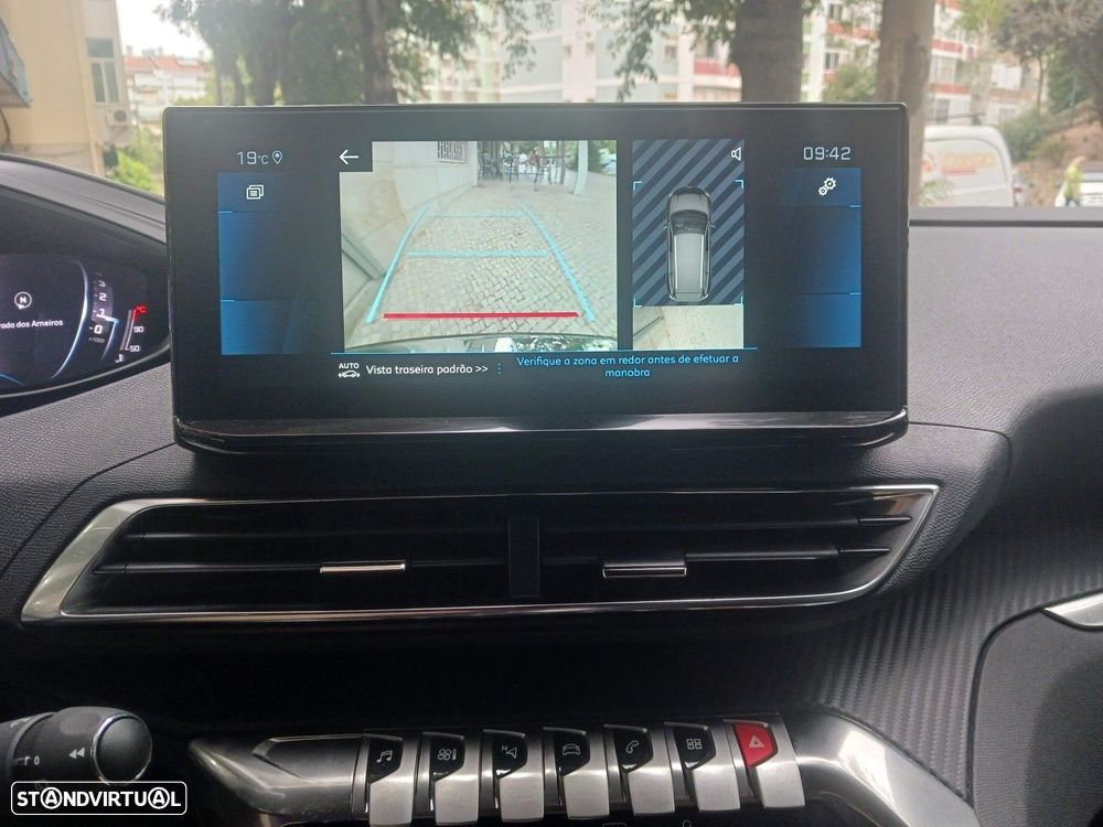 Peugeot 5008 1.5 BlueHDi Allure Pack EAT8 - 19