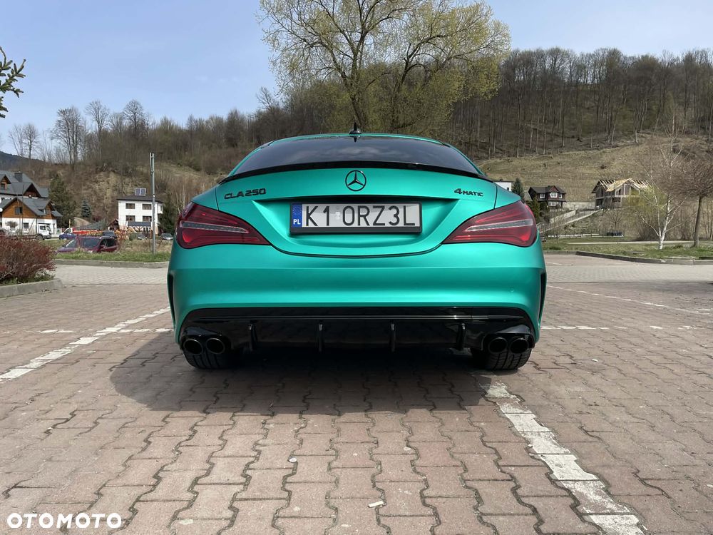 Mercedes-Benz CLA 250 4Matic 7G-DCT Sport - 17