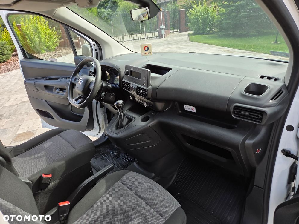Toyota Proace City - 19