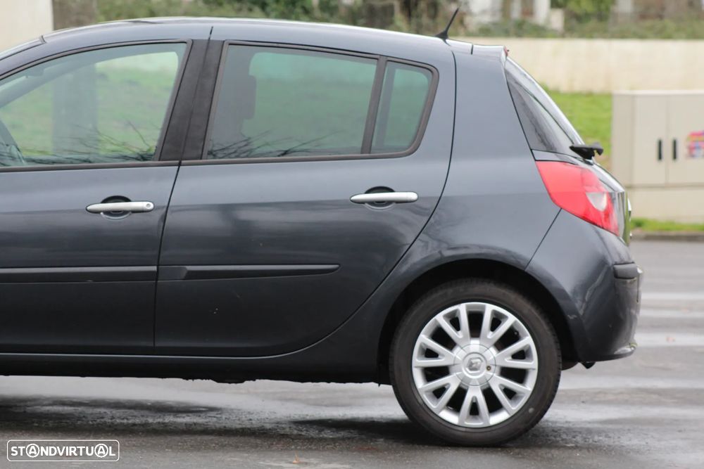 Renault Clio 1.5 dCi Dynamique S - 13