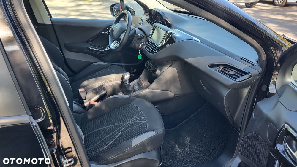 Peugeot 208 95 VTI Active - 11