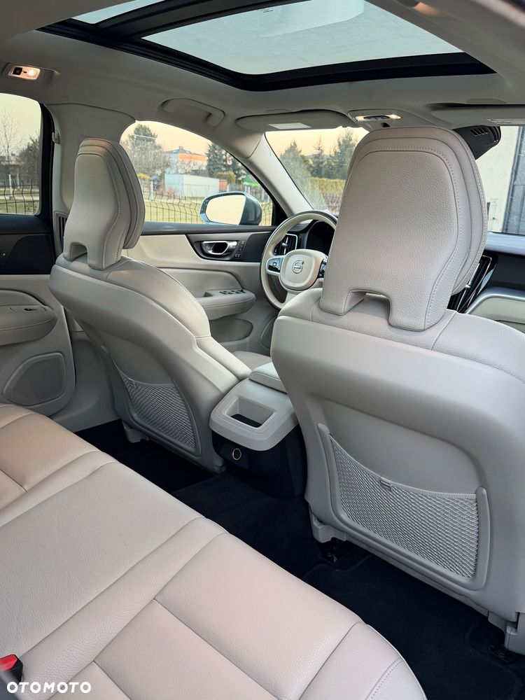 Volvo S60 T5 Momentum Pro - 10