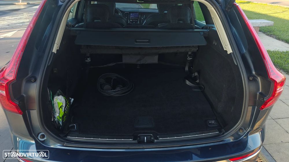 Volvo XC 60 2.0 T6 PHEV Inscription Expression AWD - 32