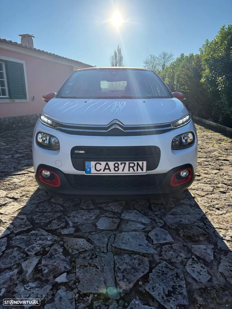 Citroën C3 Pure Tech Shine - 1