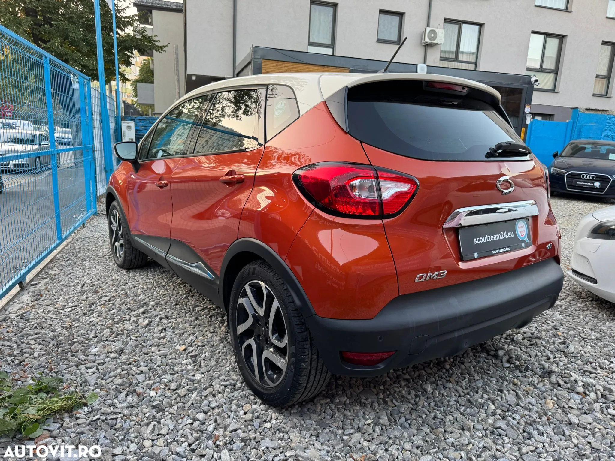 Renault Captur (ENERGY) dCi 90 EDC INTENS - 3