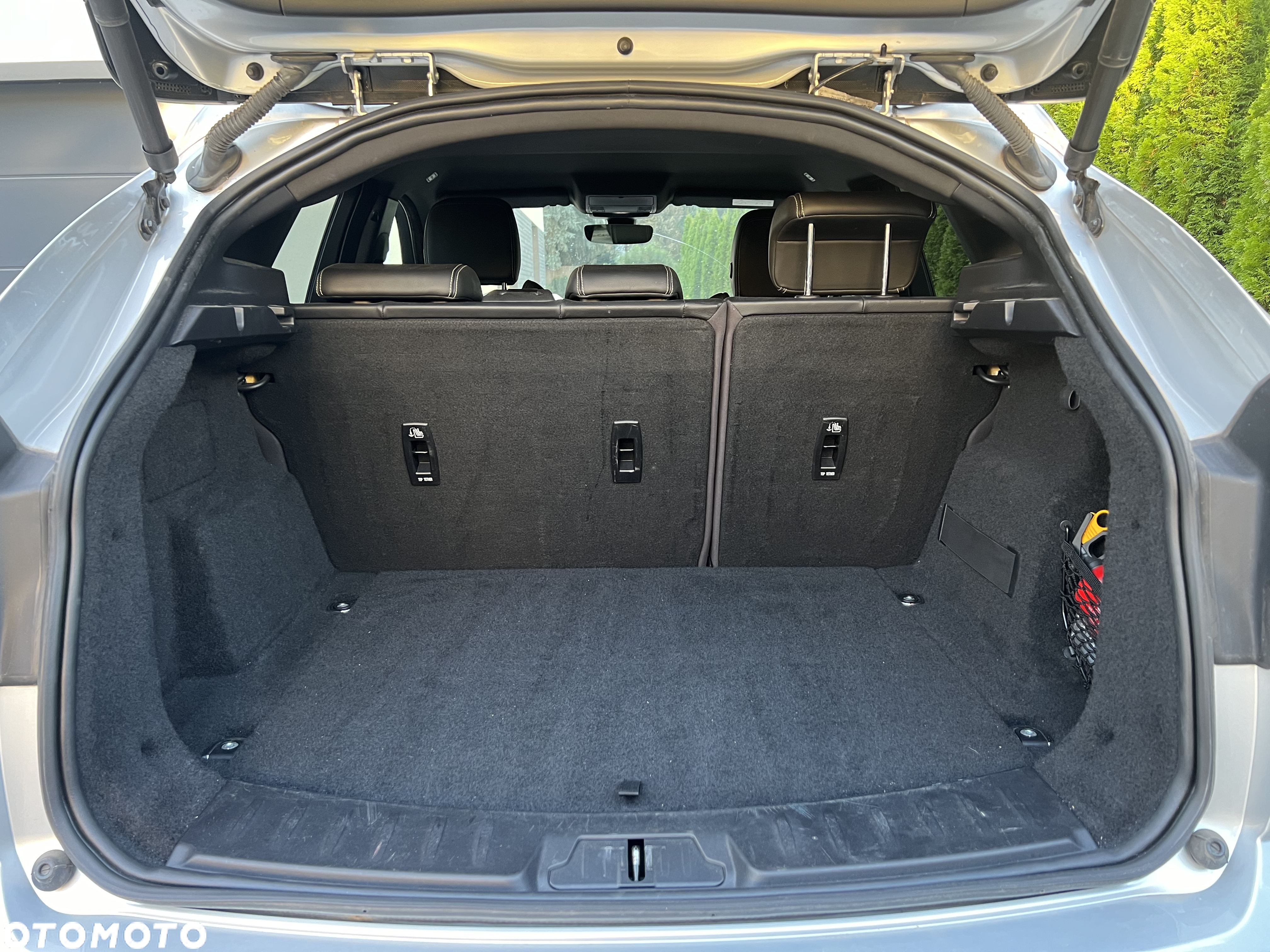 Jaguar E-Pace 2.0 i4D AWD R-Dynamic S - 21