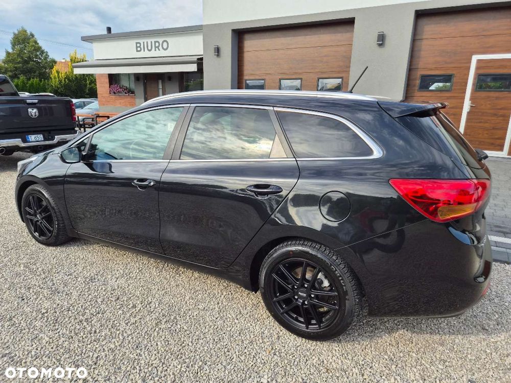 Kia Ceed - 6