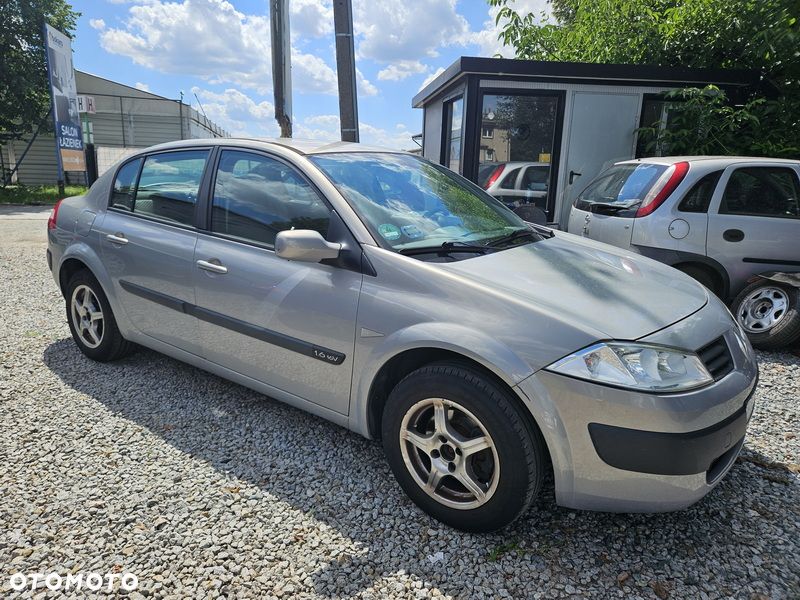 Renault Megane 1.6 16V Alize - 2