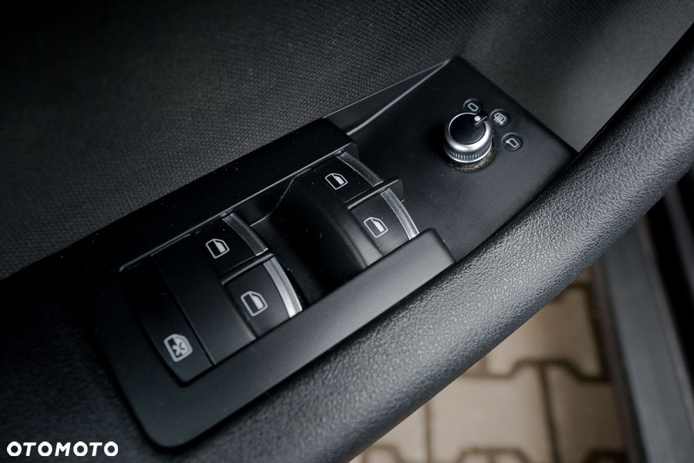 Audi A3 Sportback 1.6 Attraction - 12