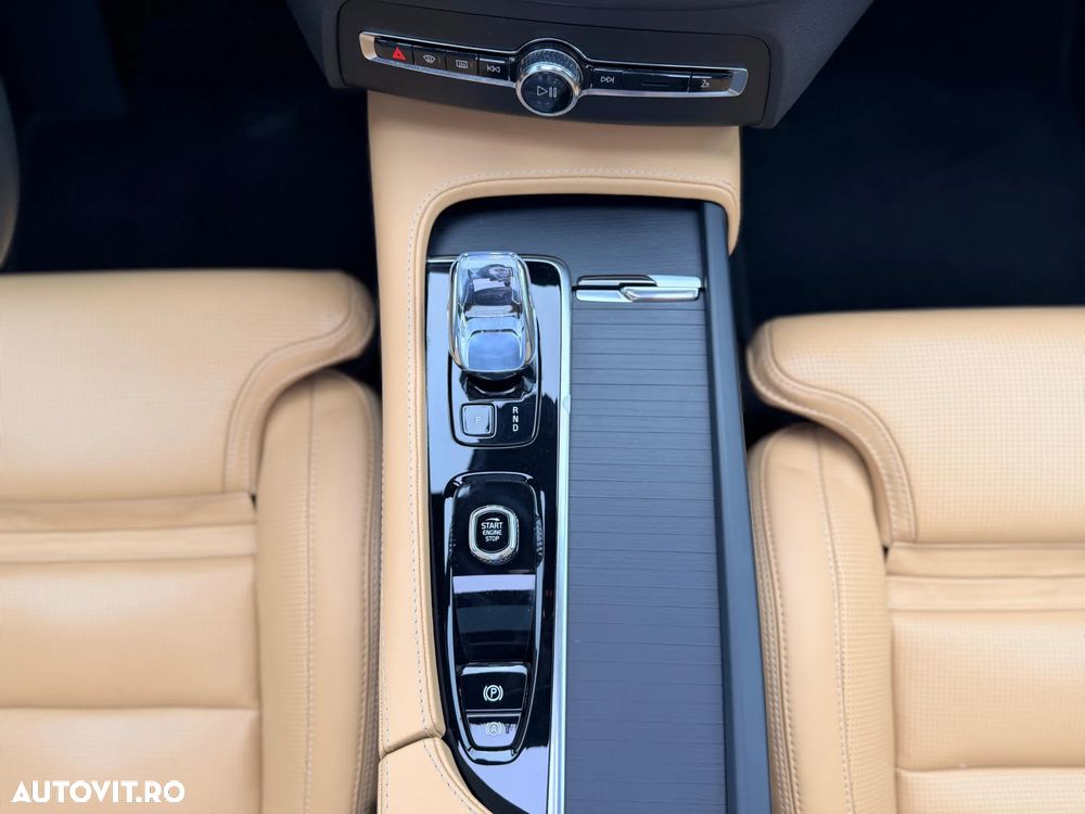 Volvo XC 90 B5 D AWD Ultimate Bright - 14