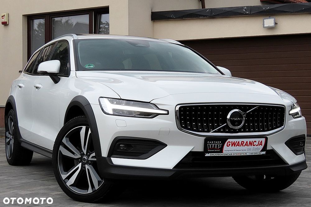 Volvo V60 Cross Country B4 D AWD Geartronic - 4
