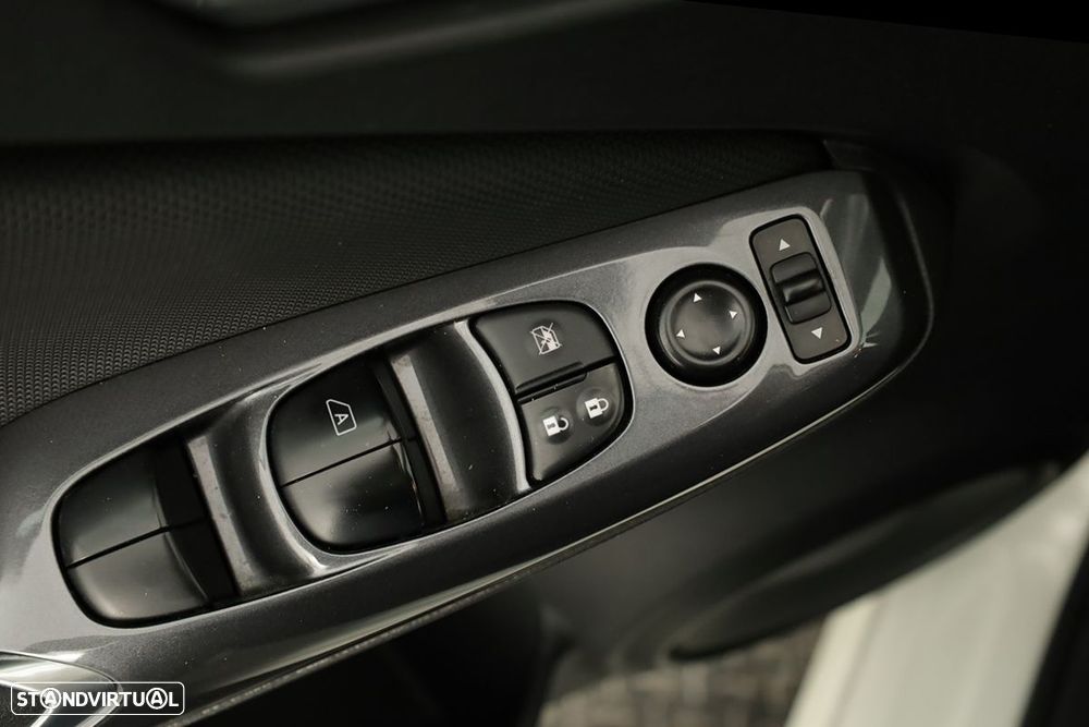 Nissan Juke 1.0 DIG-T Acenta - 19