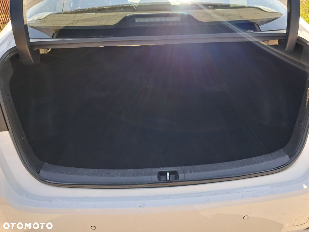 Toyota Corolla 1.6 Active - 22
