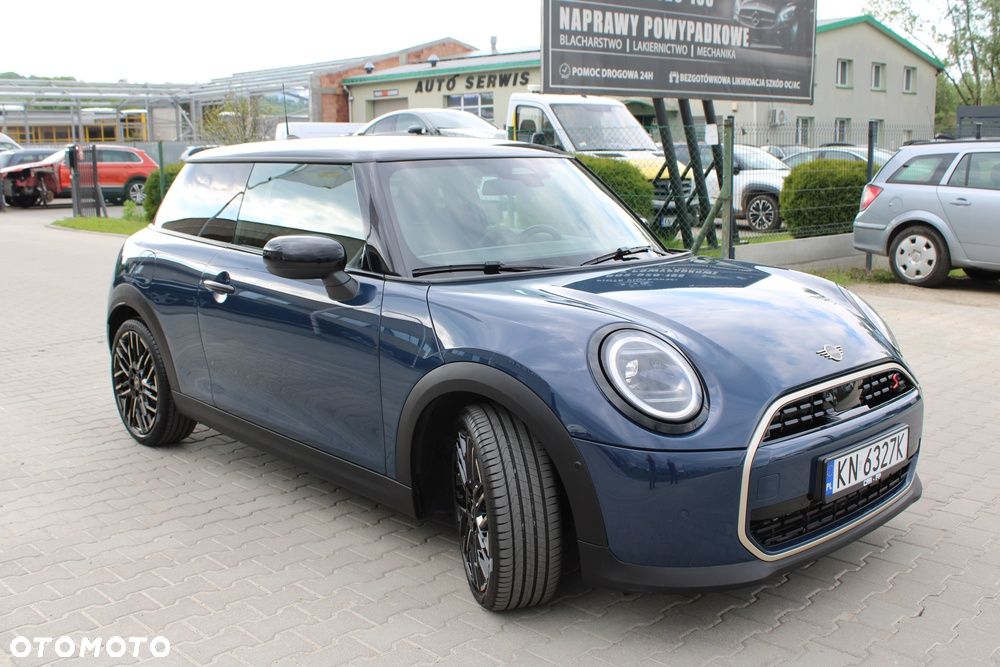 MINI Cooper S Favoured Trim - 4