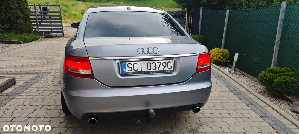 Audi A6 Limousine 2.4 - 3