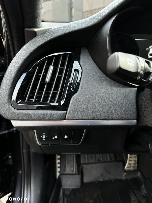 Kia Stinger - 31