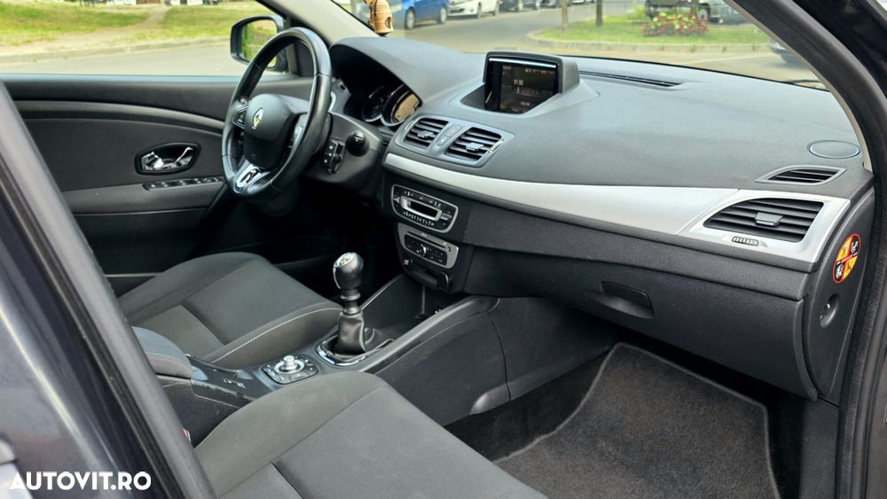 Renault Megane 1.5 dCi Expression - 10