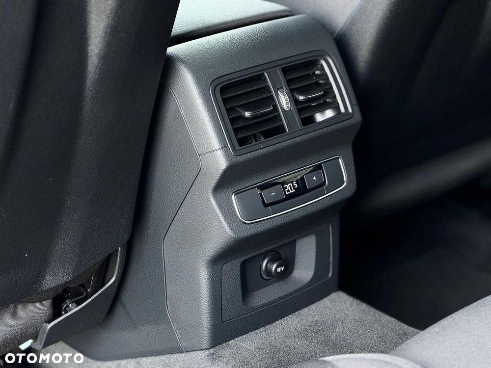 Audi Q5 Sportback - 32