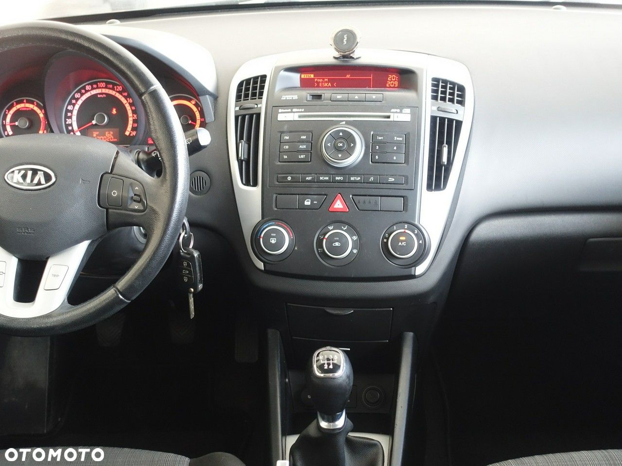 Kia Ceed 1.6 CVVT ISG Spirit - 23